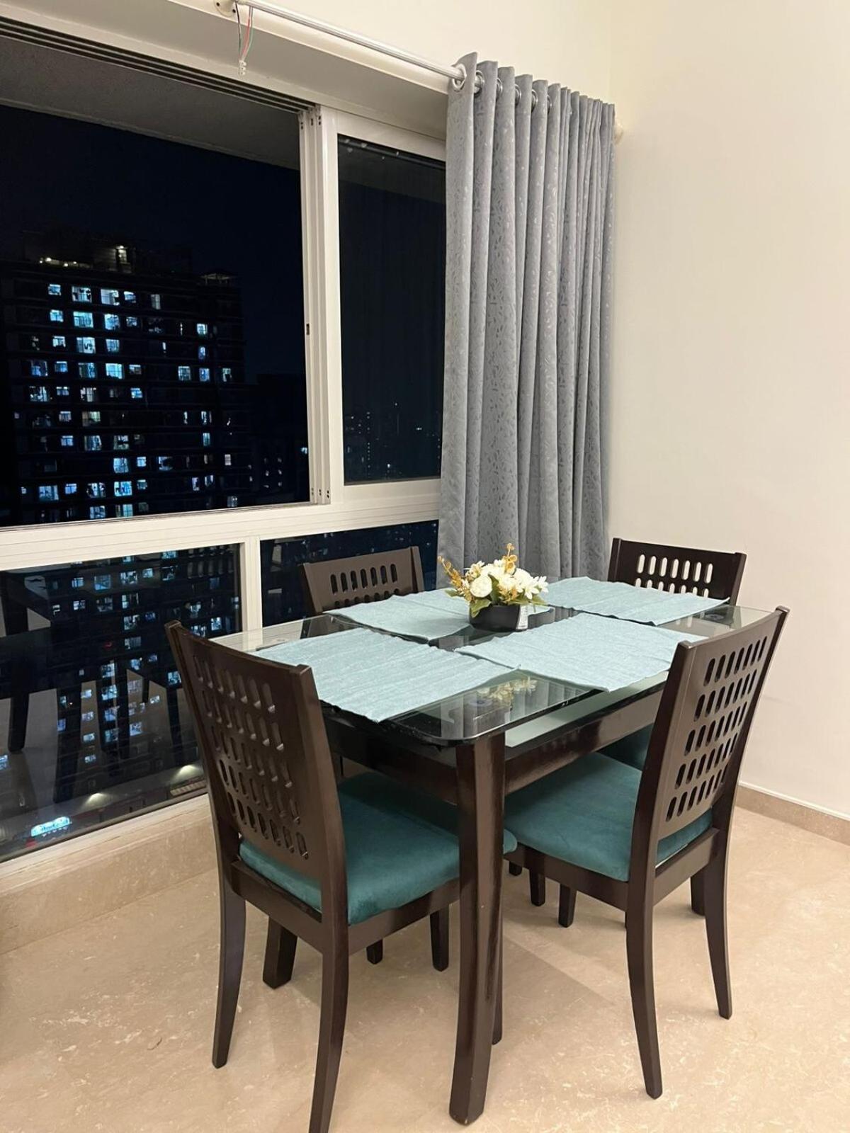 2Bhk Plus Living Room Near Nesco Malad East West Bombaj Exteriér fotografie